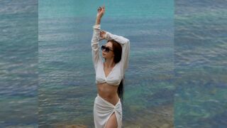 Free Nude BellaRoyce