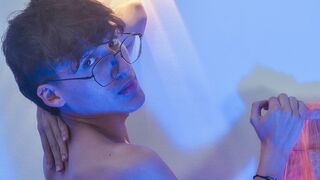 Free Nude BellmontNeon