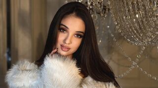 Free Nude BettyKinsli