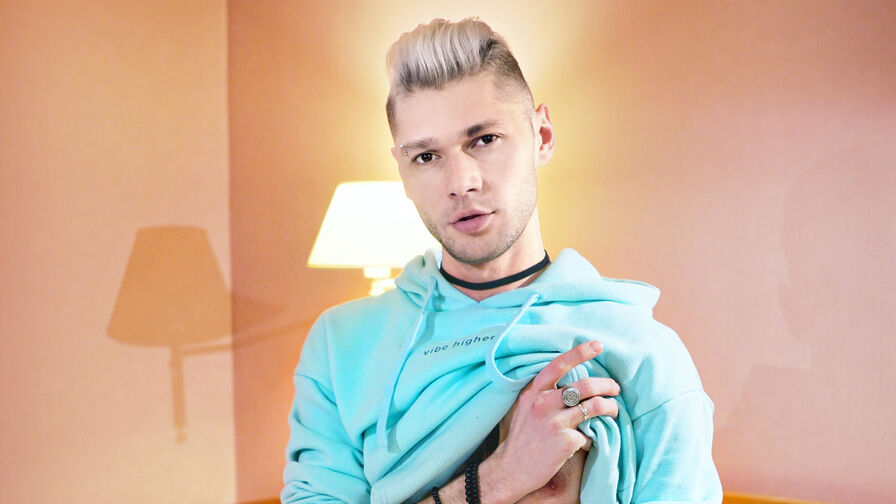 BrandonGold Nude