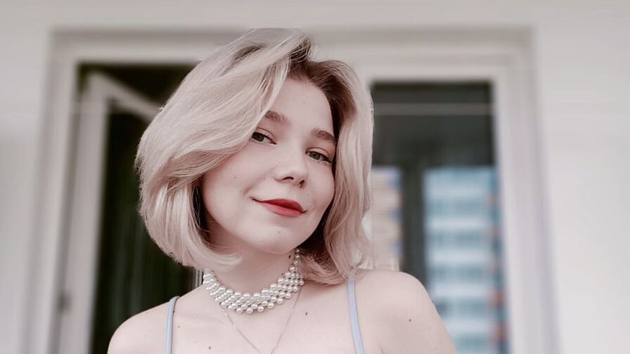 BreanaAlosta Nude