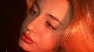 Free Nude BrendaaCollins