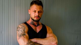 Free Nude BrianHunt