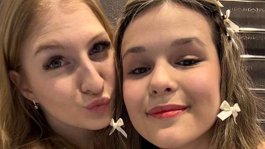 BritneyAndBonnie Nude