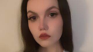 Free Nude BrittaAmrine