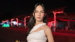 Free Nude CaliCollins