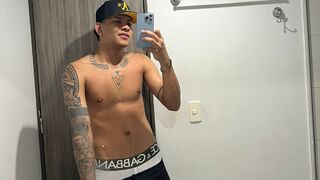 Free Nude CarlesBig