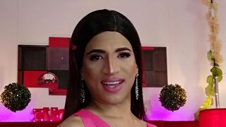 Free Nude CarolaiYndriago
