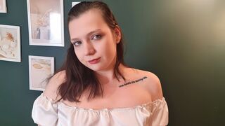Free Nude CarolineLuis