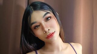 Free Nude CathAdrianna