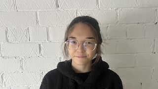 Free Nude CharisReadnour