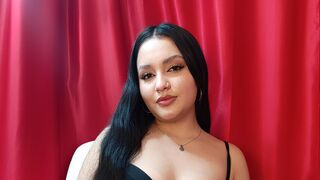 Free Nude CharloteVelle