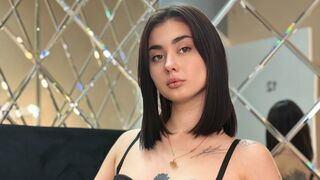 Free Nude ChloeTurne