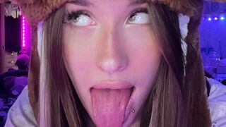 Free Nude ConstanceBroady