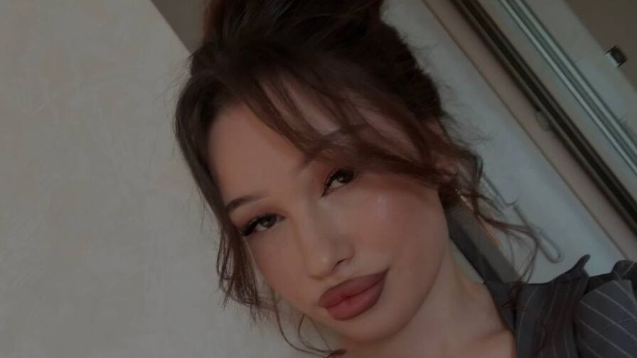 ConstanceCowee Nude