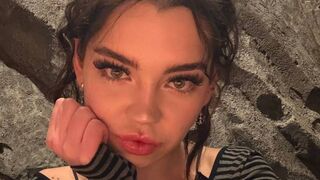 Free Nude DahliaNabozny