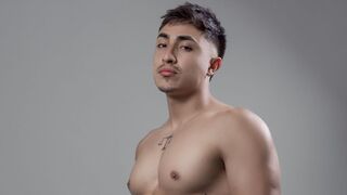 Free Nude DanteRay