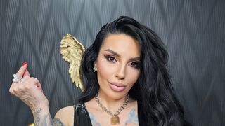 Free Nude DavinaFraser
