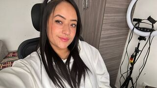 Free Nude DayisStone