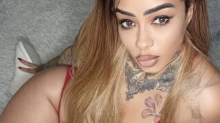 Free Nude Desmaria