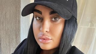Free Nude DesyreeDawson