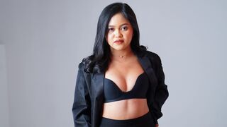 Free Nude DianneReyes
