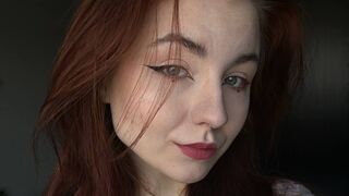Free Nude DivinaGazza