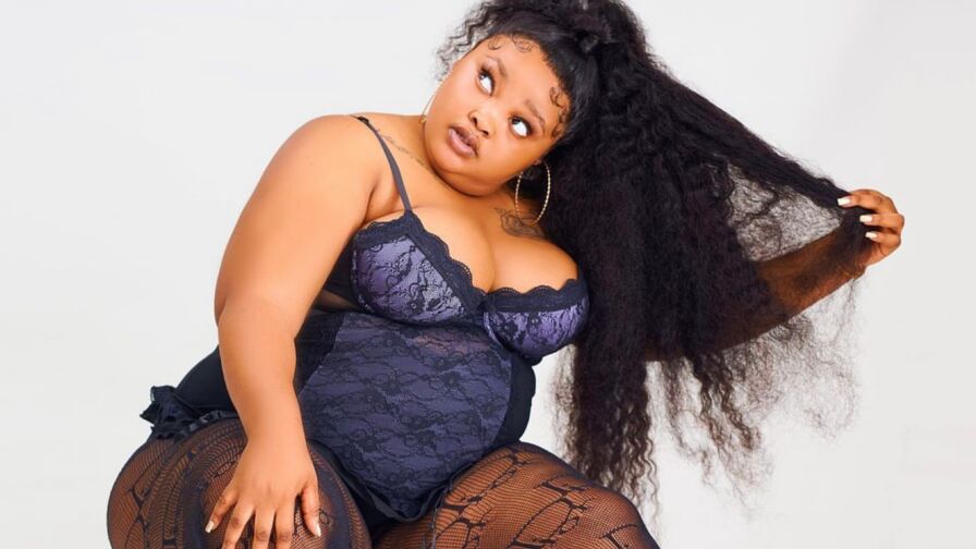 DonAshanti Nude