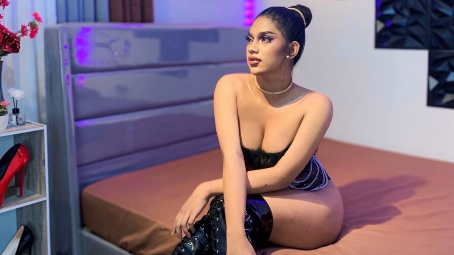 DoniaCelina Nude