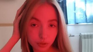Free Nude DotStumfoll