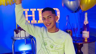 Free Nude DylamAmadeus