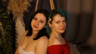 Free Nude EadlinAndSynnove