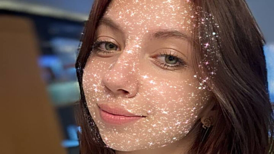 EbonieOyervides Nude