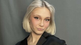 Free Nude ElaynePestone