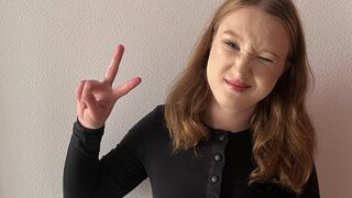 Free Nude EleneBanwell