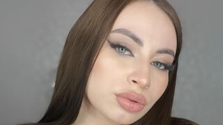 Free Nude ElenoreMaiden