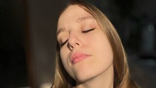 Free Nude ElletteDaunt