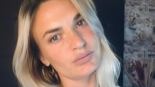 Free Nude EllieMaryn