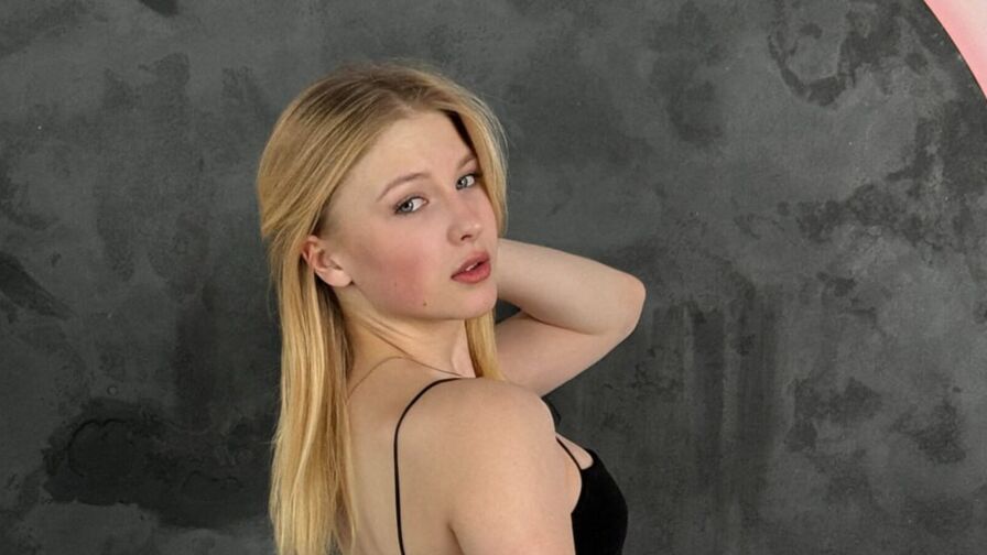 EllieRoyce Nude