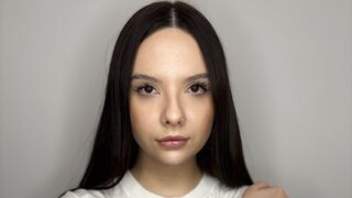 Free Nude EmikoTriana