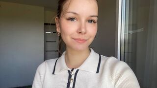 Free Nude EmiliaEvanse