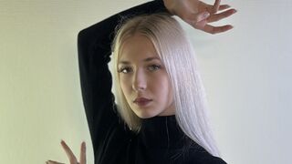 Free Nude EmiliaHobgood