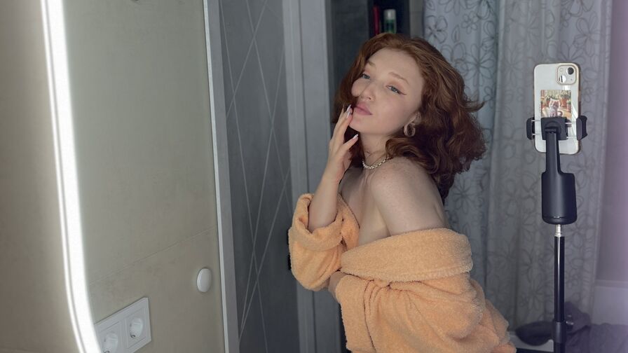 EmiliaRise Nude