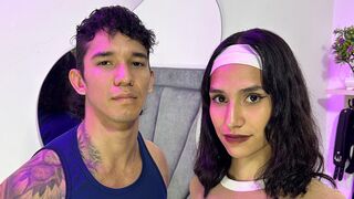 Free Nude EmilyAndOwen