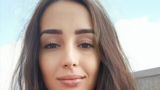 Free Nude EmilyAvva