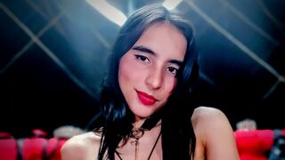Free Nude EmmaMilley