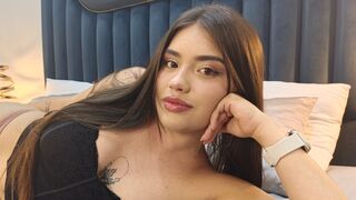 Free Nude EmmaMontclair