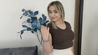 Free Nude EmyMur