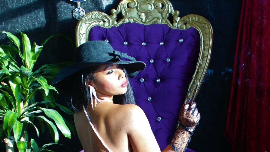 EscarletDiamante Nude