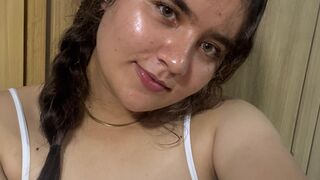 Free Nude EsmeraldaRa